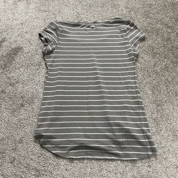 Columbia T Shirt Top Womens Small Gray Striped Pockets Round Neck Short Sleeve - Picture 2 of 12